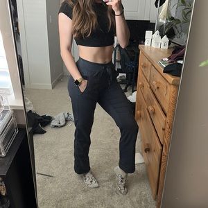 Grey’s Anatomy Impact Elevate Pant ~ Grey